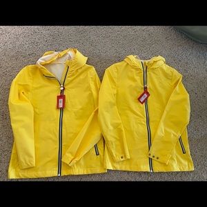 NWT Size medium unisex hunter raincoat